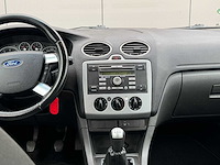 Ford - 2007 - focus wagon - 1.6-16v trend - 34-tr-nt - afbeelding 15 van  16