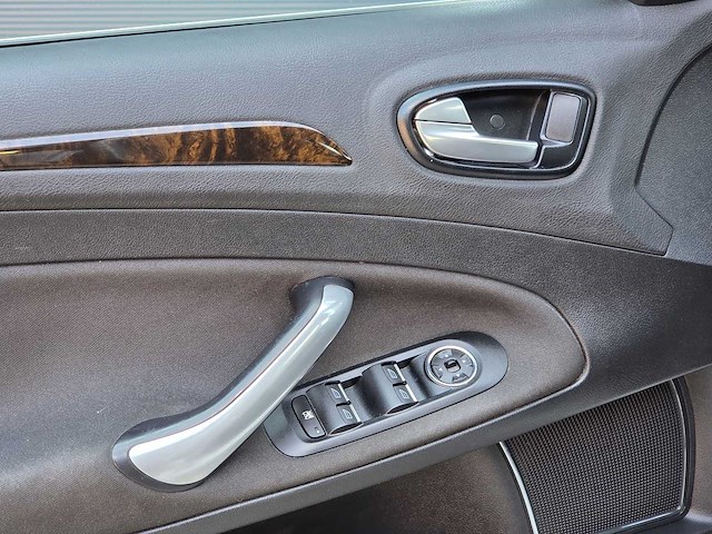 Ford - 2008 - mondeo - 2.3-16v ghia - personenauto - 19-zs-jf - afbeelding 2 van  21
