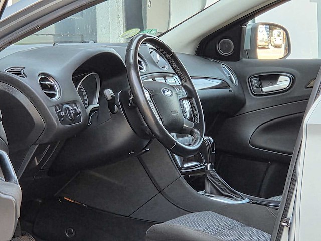 Ford - 2008 - mondeo - 2.3-16v ghia - personenauto - 19-zs-jf - afbeelding 18 van  21