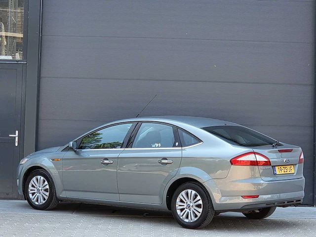 Ford - 2008 - mondeo - 2.3-16v ghia - personenauto - 19-zs-jf - afbeelding 15 van  21