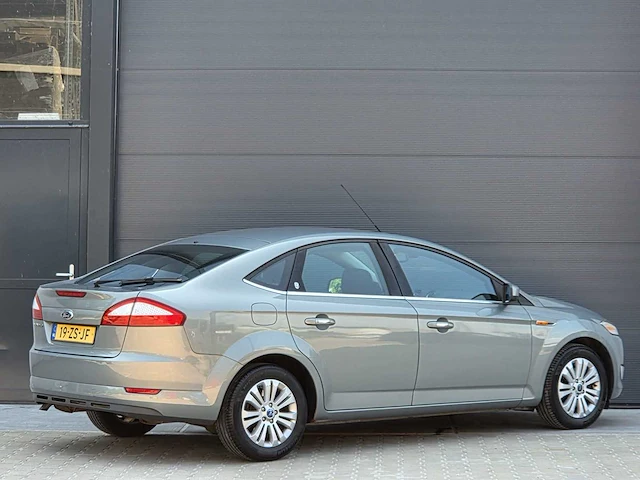Ford - 2008 - mondeo - 2.3-16v ghia - personenauto - 19-zs-jf - afbeelding 17 van  21