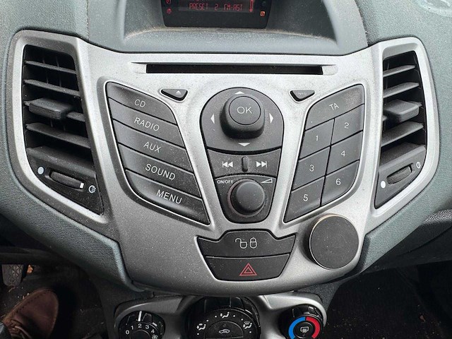 Ford - 2009 - fiesta - 1.25 limited - 66-kjb-8 - afbeelding 15 van  16