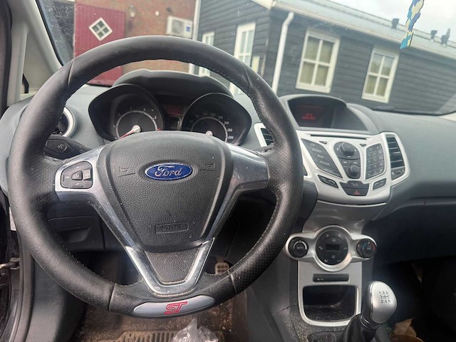 Ford - 2009 - fiesta - 1.6 ghia - personenauto - afbeelding 5 van  6