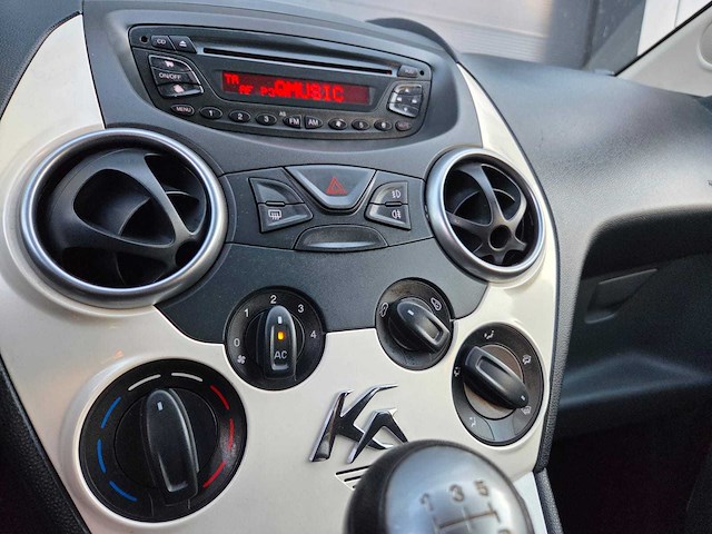 Ford - 2009 - ka - 1.2 titanium - 69-hrg-4 - afbeelding 5 van  12