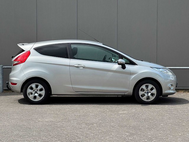 Ford - 2010 - fiesta - 1.6 tdci ghia - z-315-bt - afbeelding 5 van  9