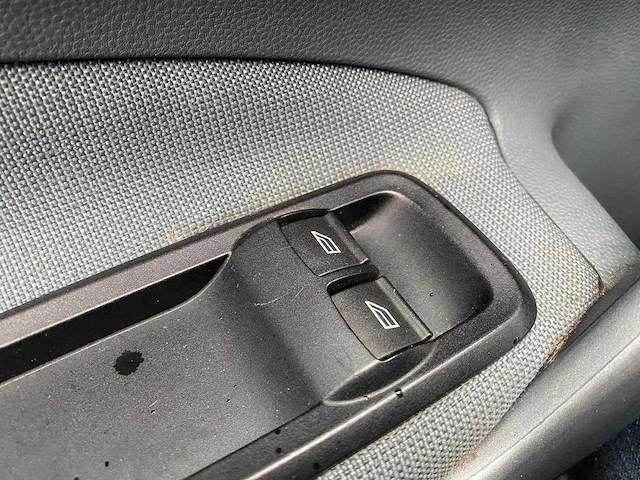 Ford - 2010 - fiesta - duits - personenauto - afbeelding 7 van  23