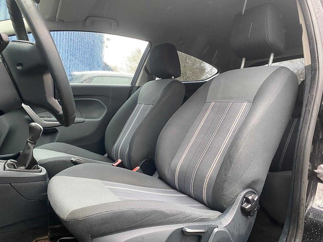 Ford - 2010 - fiesta - duits - personenauto - afbeelding 8 van  23