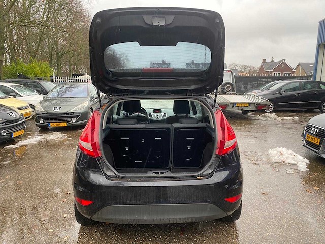 Ford - 2010 - fiesta - duits - personenauto - afbeelding 10 van  23
