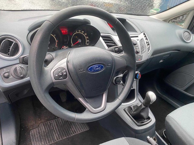 Ford - 2010 - fiesta - duits - personenauto - afbeelding 14 van  23