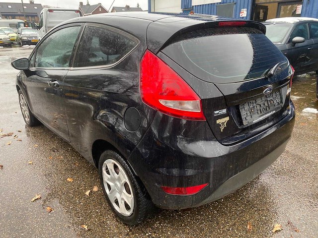Ford - 2010 - fiesta - duits - personenauto - afbeelding 17 van  23