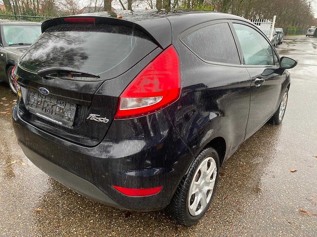 Ford - 2010 - fiesta - duits - personenauto - afbeelding 18 van  23