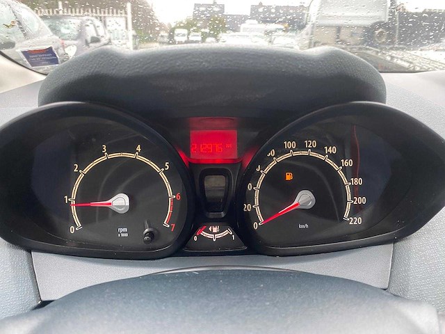 Ford - 2010 - fiesta - duits - personenauto - afbeelding 20 van  23