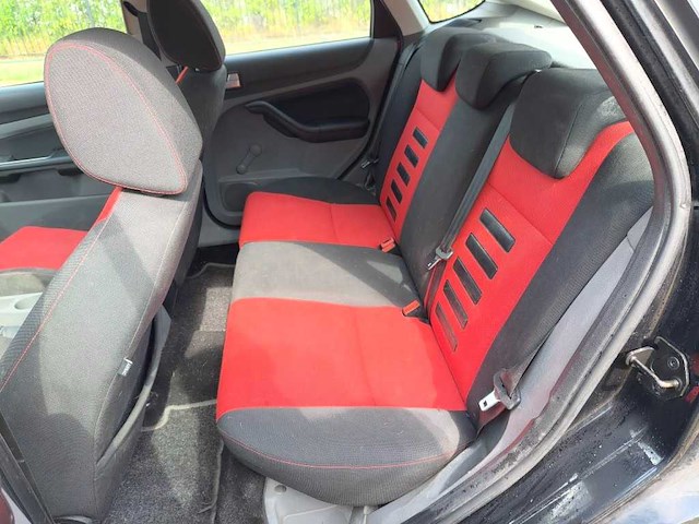 Ford - 2010 - focus - 1.6 d - belgie - afbeelding 3 van  19
