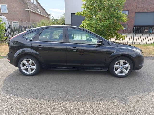 Ford - 2010 - focus - 1.6 d - belgie - afbeelding 13 van  19