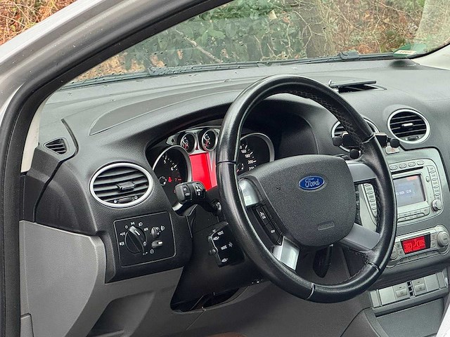 Ford - 2010 - focus wagon - 1.8 limited - personenauto - afbeelding 5 van  18