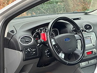 Ford - 2010 - focus wagon - 1.8 limited - personenauto - afbeelding 5 van  18