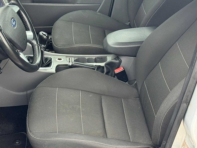 Ford - 2010 - focus wagon - 1.8 limited - personenauto - afbeelding 6 van  17
