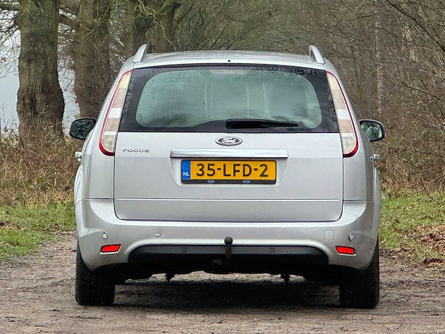Ford - 2010 - focus wagon - 1.8 limited - personenauto - afbeelding 13 van  17