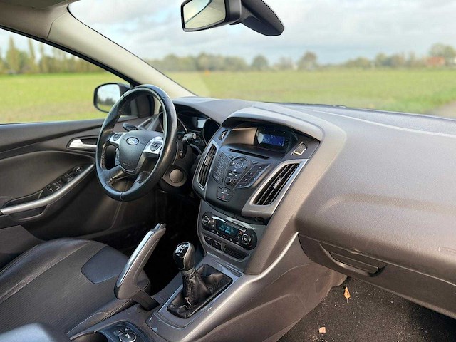 Ford - 2011 - focus wagon - 1.6 ti-vct first ed. - 95-sbv-7 - afbeelding 10 van  10