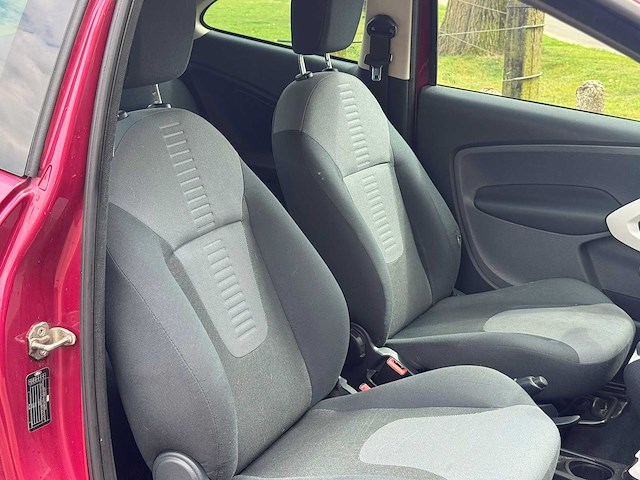 Ford - 2011 - ka - 1.2 titanium x s/s - 42-rdn-4 - afbeelding 4 van  14