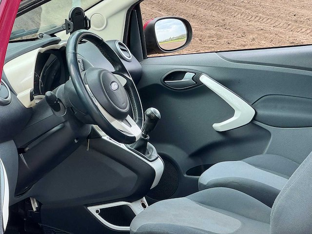 Ford - 2011 - ka - 1.2 titanium x s/s - 42-rdn-4 - afbeelding 12 van  14