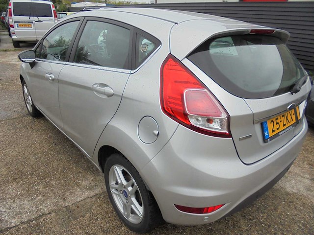 Ford - 2012 - fiesta - 1.0 ecob. titanium - 25-zkx-8 - afbeelding 6 van  11