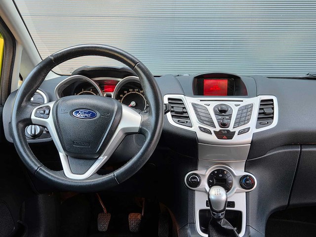 Ford - 2012 - fiesta - 1.4 titanium - j-576-gz - personenauto - afbeelding 4 van  23