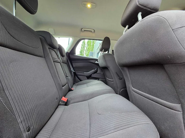 Ford - 2013 - focus wagon - 1.0 ecob. titanium - 4-kdx-94 - personenauto - afbeelding 9 van  16