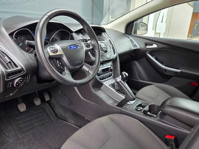 Ford - 2013 - focus wagon - 1.0 ecob. titanium - 4-kdx-94 - personenauto - afbeelding 5 van  28