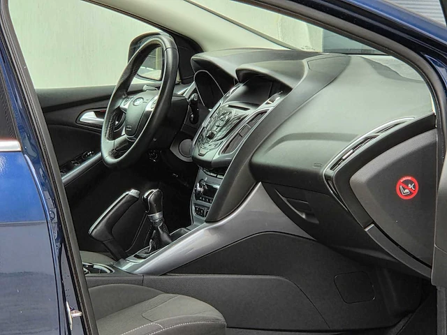 Ford - 2013 - focus wagon - 1.0 ecob. titanium - 4-kdx-94 - personenauto - afbeelding 20 van  28