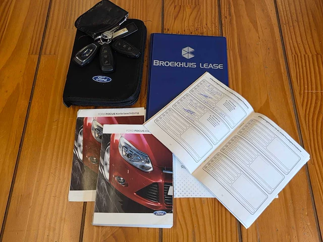 Ford - 2013 - focus wagon - 1.0 ecob. titanium - 4-kdx-94 - personenauto - afbeelding 3 van  28