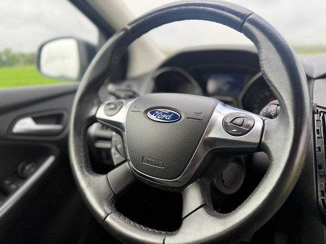 Ford - 2014 - focus wagon - 1.6 tdci titanium - personenauto - k-909-pn - afbeelding 2 van  9