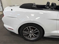 Ford - 2015 - mustang - mustang - personenauto - afbeelding 32 van  38