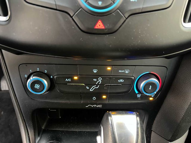 Ford - 2016 - focus - 1.5 titanium automaat - personenauto - afbeelding 2 van  15