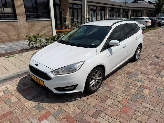 Ford - 2016 - focus wagon - 1.5 tdci trend l. ed - kk-695-j - afbeelding 1 van  9
