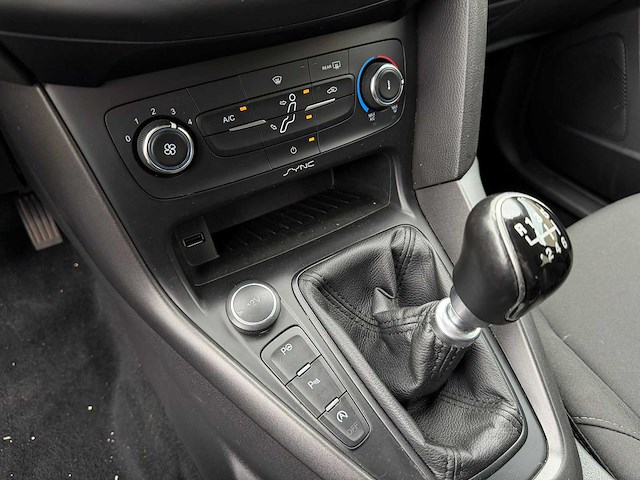 Ford - 2017 - focus wagon - 1.0 lease edition - x-038-jk - afbeelding 4 van  12