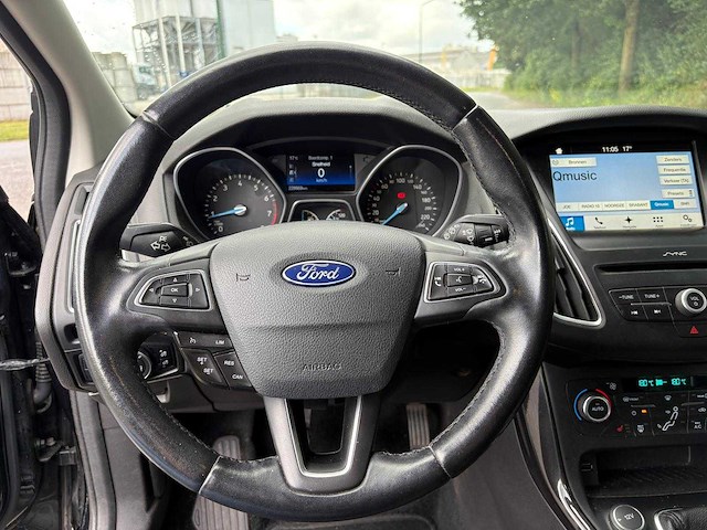 Ford - 2017 - focus wagon - 1.0 titanium - personenauto - afbeelding 3 van  53