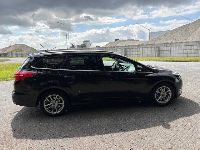 Ford - 2017 - focus wagon - 1.0 titanium - personenauto - afbeelding 51 van  53