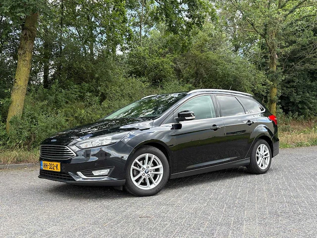 Ford - 2017 - focus wagon - 1.0 titanium - personenauto - afbeelding 1 van  35