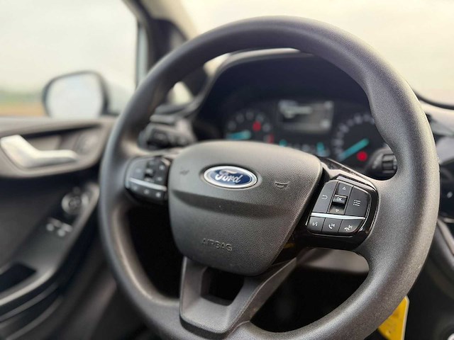 Ford - 2018 - fiesta - 1.1 trend - tl-975-l - afbeelding 2 van  12
