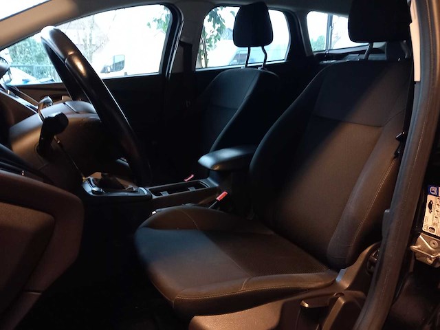 Ford - 2018 - focus wagon - 1.0 ecoboost - personenauto - afbeelding 11 van  13