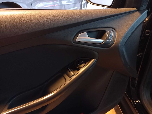 Ford - 2018 - focus wagon - 1.0 ecoboost - personenauto - afbeelding 12 van  13