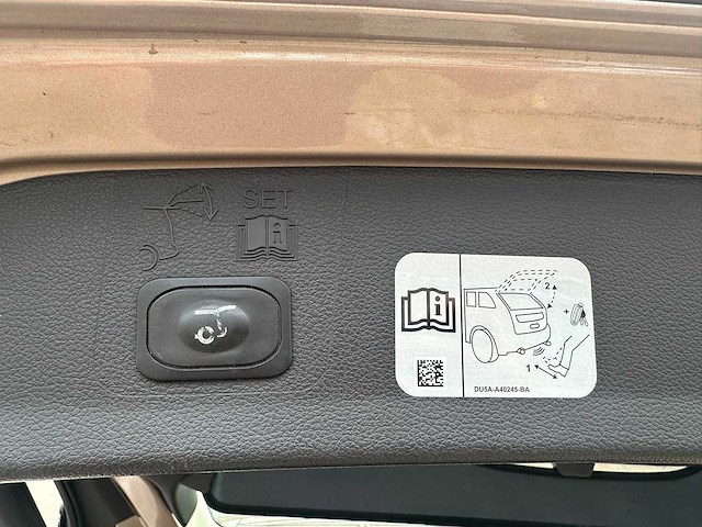 Ford - 2018 - kuga - 1.5 ecob. vignale - personenauto - afbeelding 2 van  29