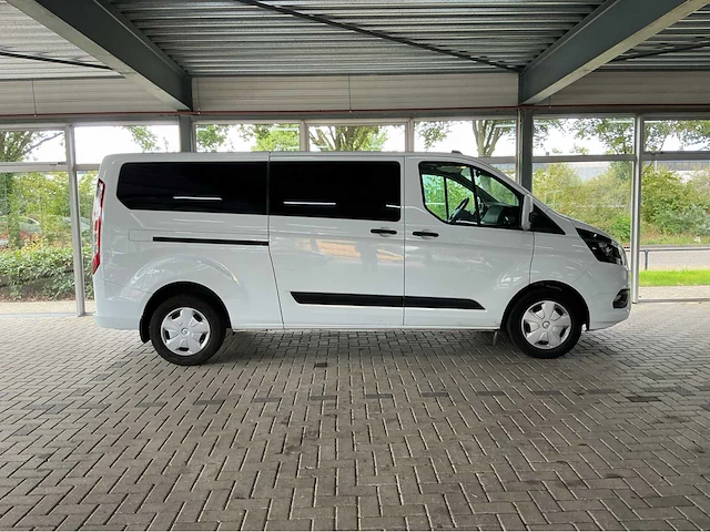 Ford - 2019 - transit custom - 320 2.0 tdci l2h1 tr - personenauto - afbeelding 20 van  25