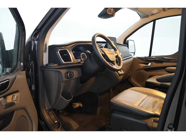 Ford - 2021 - transit custom - 320 2.0 tdci l2h1 limited dc - personenauto - afbeelding 2 van  15