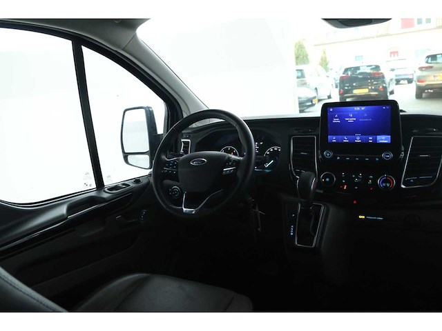 Ford - 2021 - transit custom - 320 2.0 tdci l2h1 limited dc - personenauto - afbeelding 8 van  15