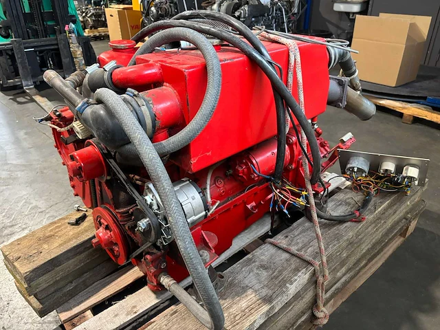 Ford - 2722e marine - scheepsmotor met keerkoppeling - prm 160vr3 - afbeelding 6 van  9