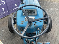 Ford - 3000 - tweewielaangedreven landbouwtractor - afbeelding 2 van  14