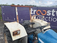 Ford - 3000 - tweewielaangedreven landbouwtractor - afbeelding 6 van  14