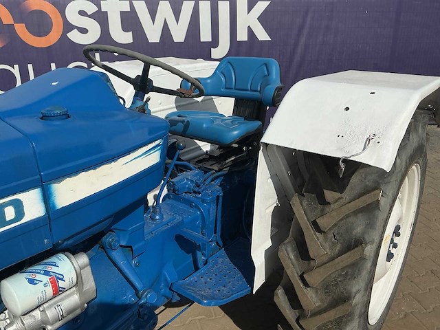 Ford - 3600 - 2wd - oldtimer tractor - afbeelding 10 van  11